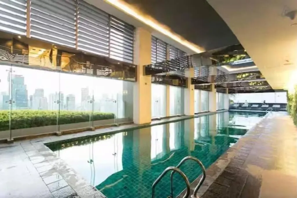 54F Studio Gramercy Wifi Netflix Free Use Of Gym Pool Sauna Manila Philippines