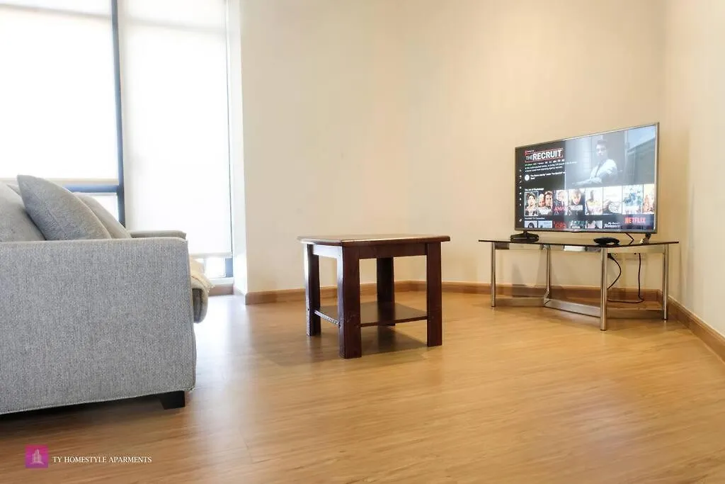 54F Studio Gramercy Wifi Netflix Free Use Of Gym Pool Sauna Manila